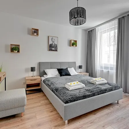 Apartment Wilcza Triapart